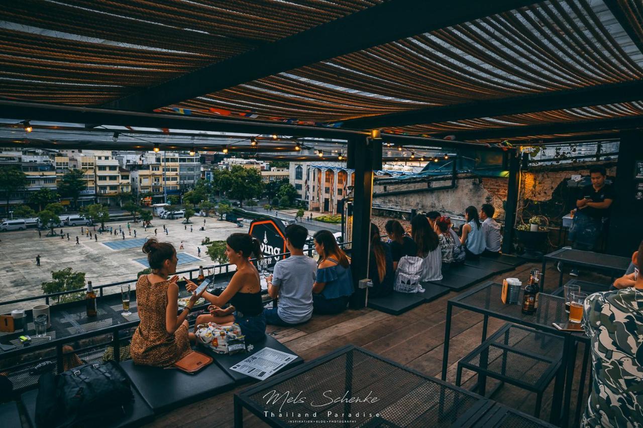 Chingcha Bangkok Hostel Bagian luar foto