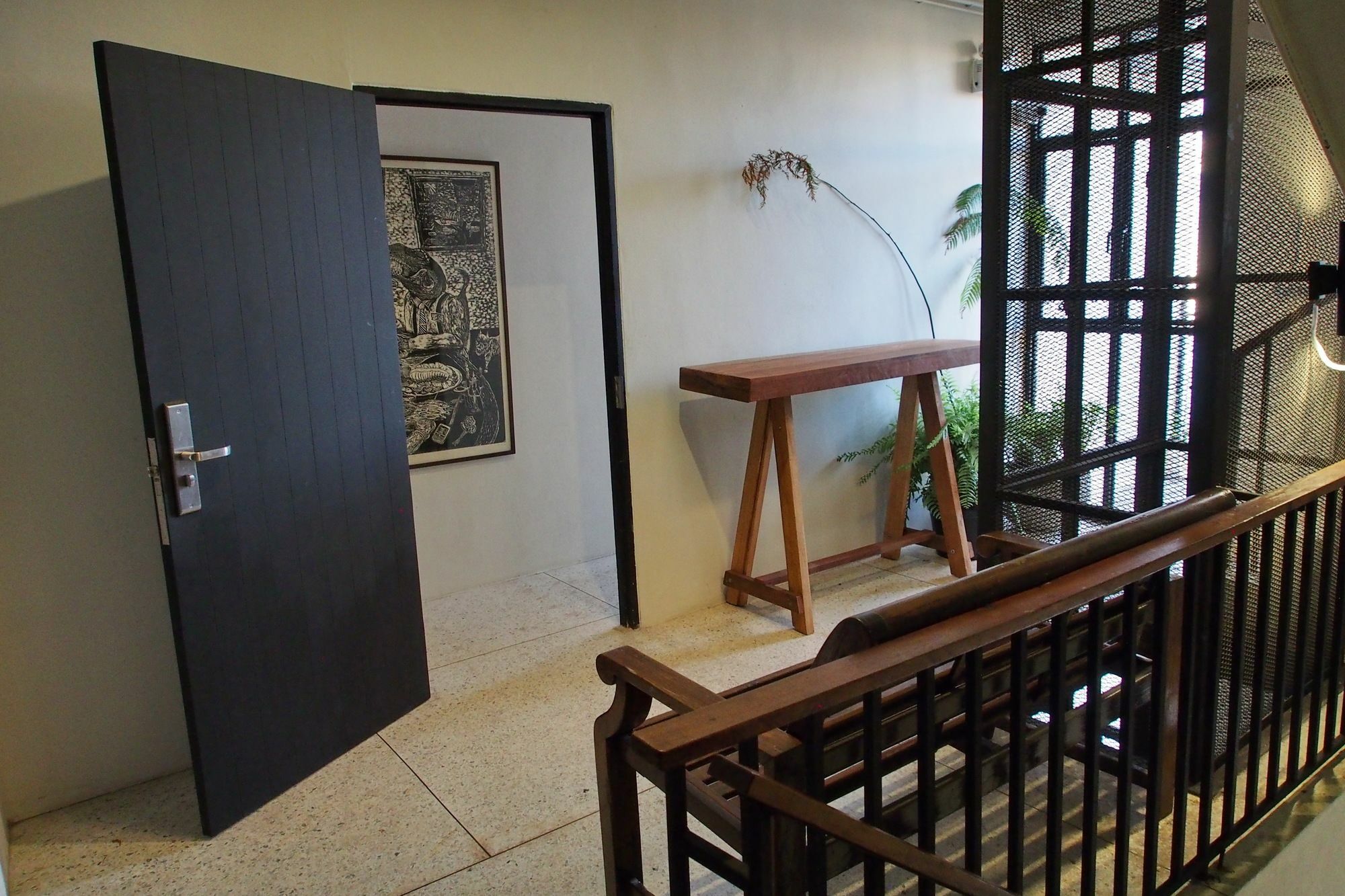 Chingcha Bangkok Hostel Bagian luar foto
