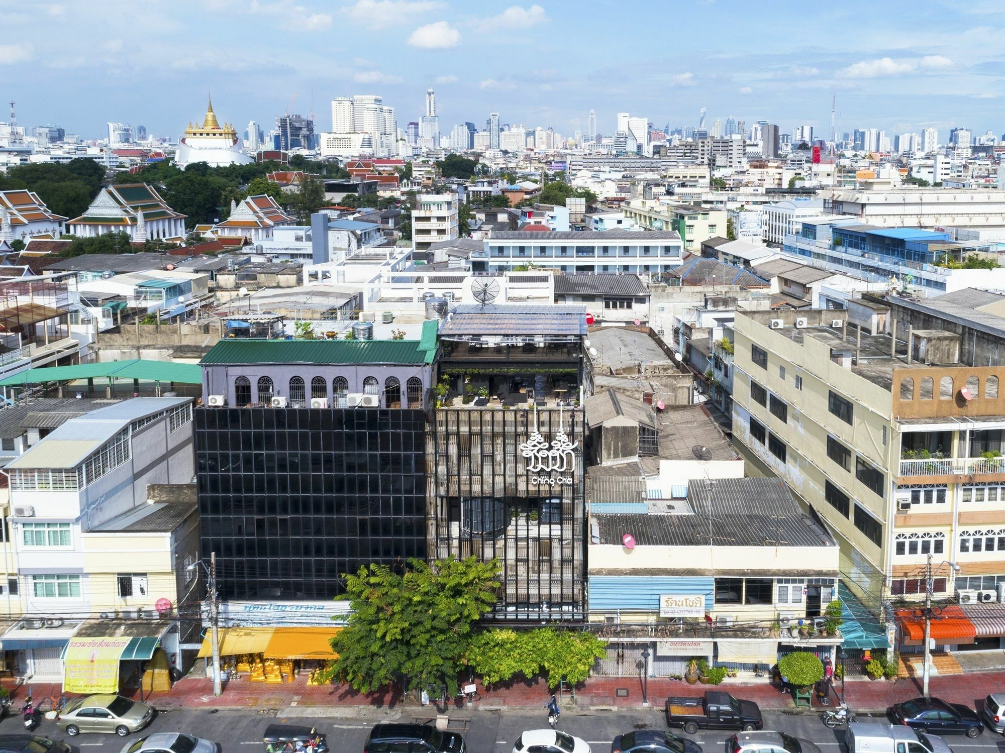 Chingcha Bangkok Hostel Bagian luar foto
